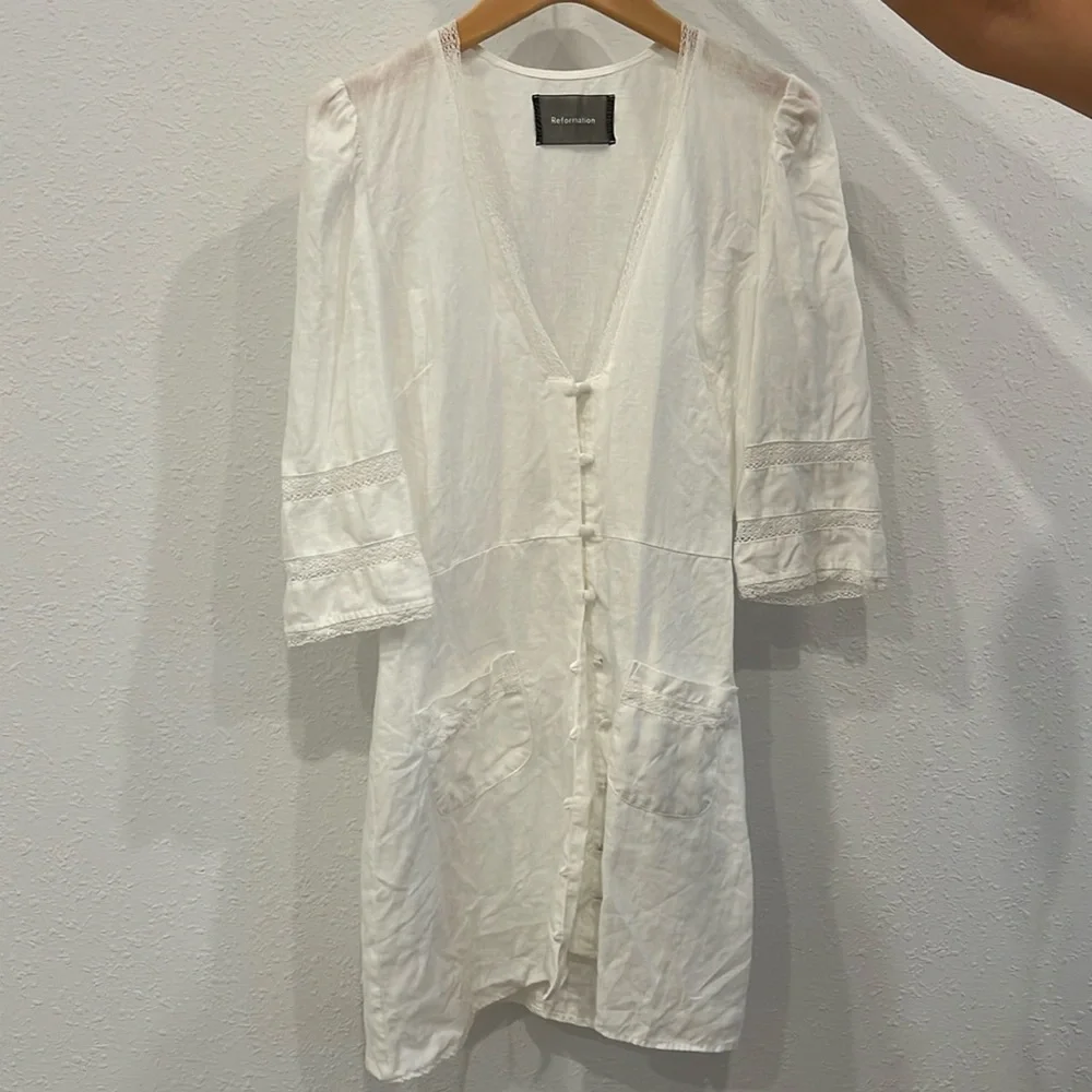 The Reformation Eloise Dress in color white size (6) - Picture 2 of 10